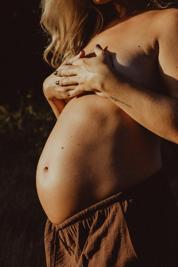 postnatale massage, postpartum massage aan huis, zwangerschapsmassage aan huis. Zwangerschapsverlies en lotgenoten contact